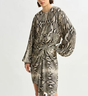 FW25 Abito Essentiel Antwerp
