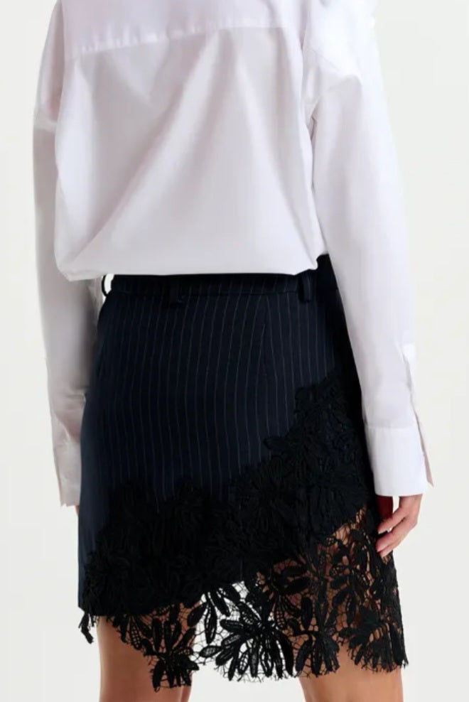 FW25 Gonna Essentiel Antwerp