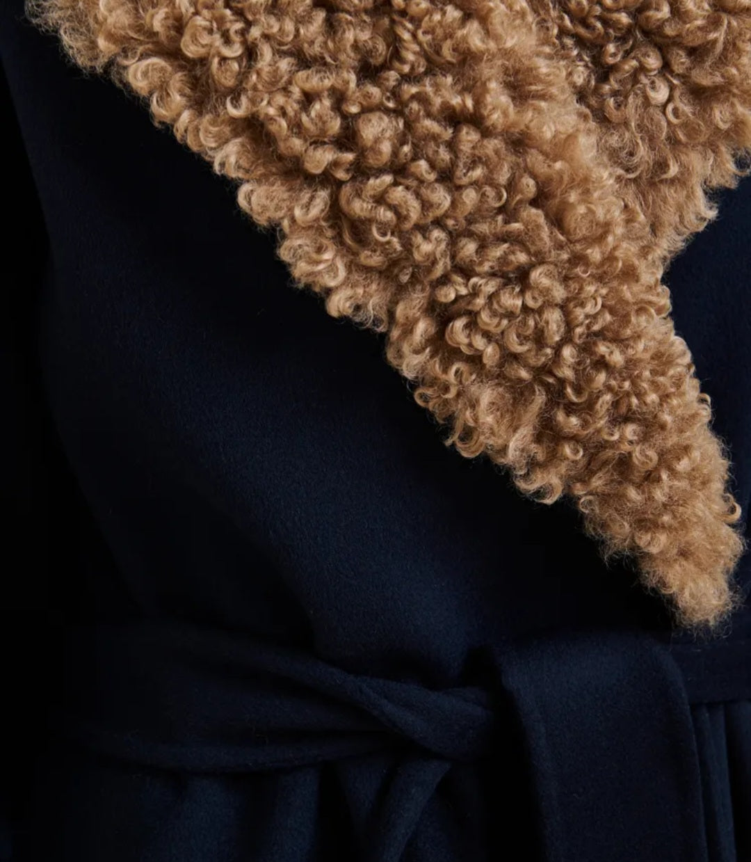 FW25 Cappotto Essentiel Antwerp