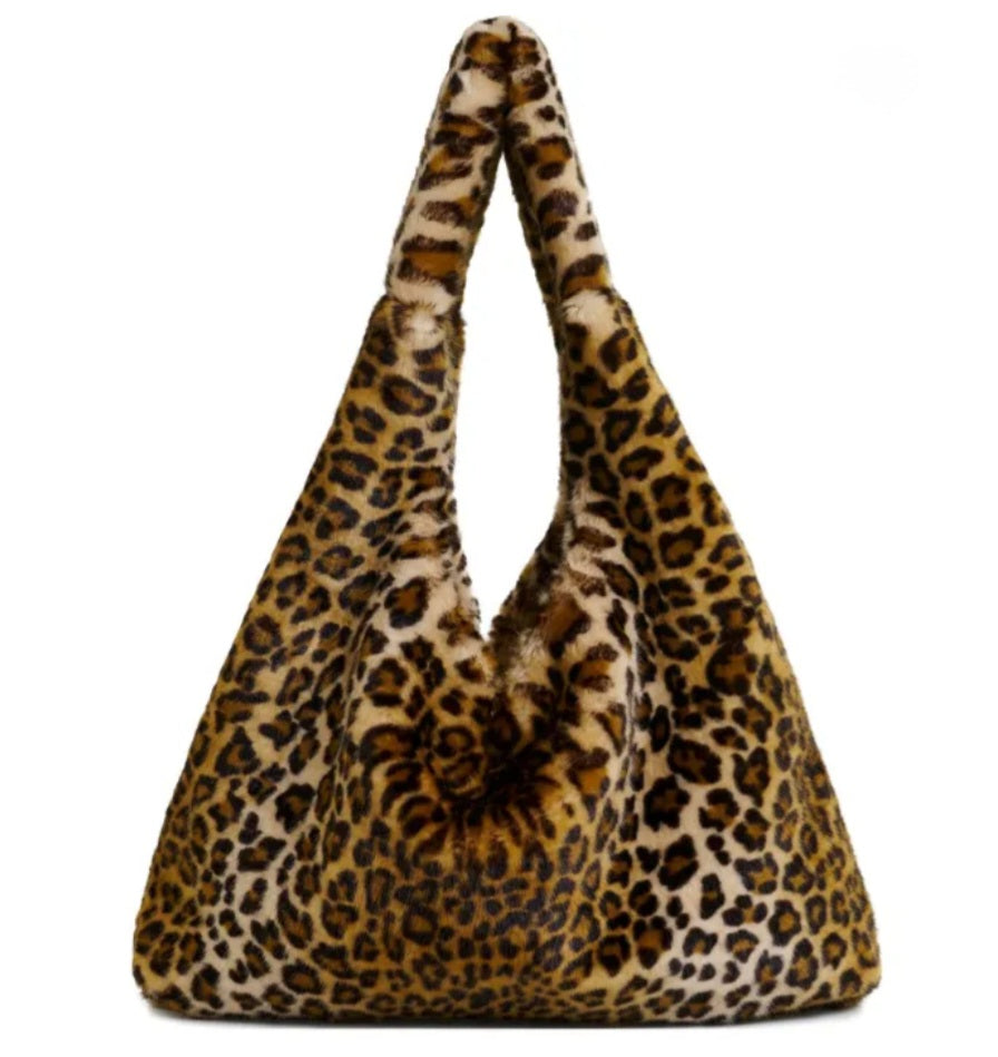 FW25 Borsa Essentiel Antwerp