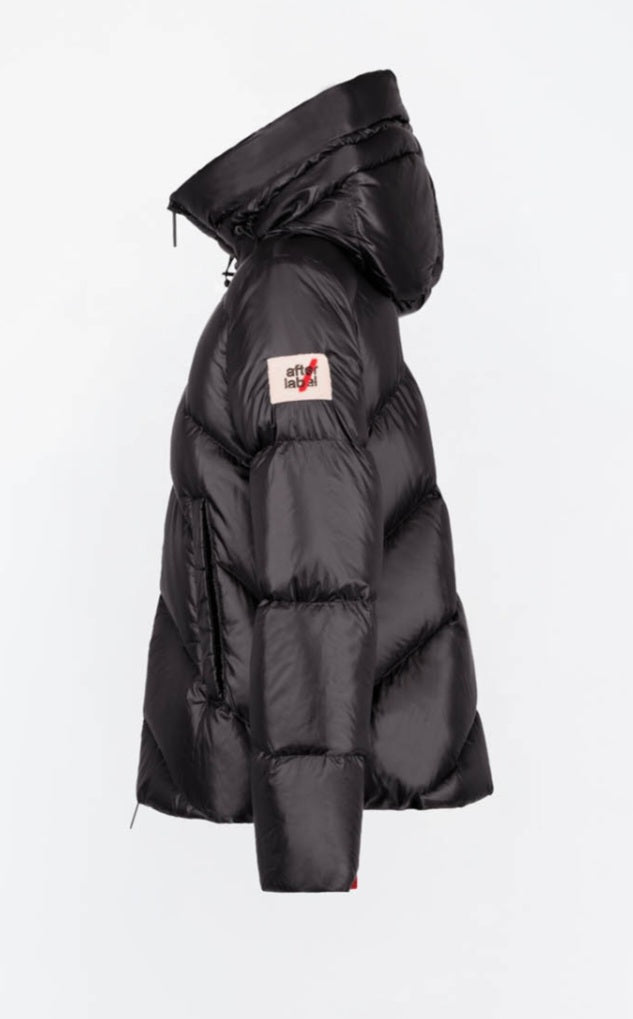 FW25 Piumino After Label